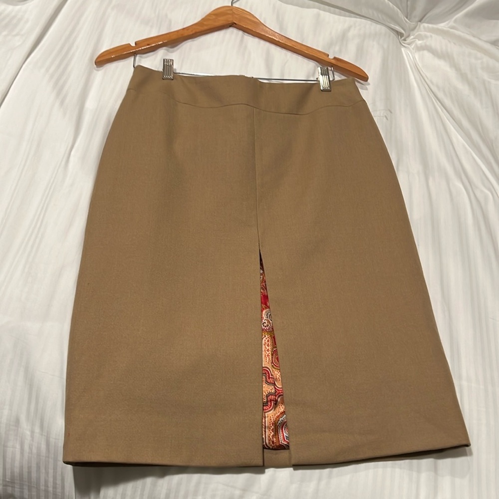 ✋ 🛑 1 hour sale. Dolce & Gabbana, tan pencil skirt, size 42 (US 6) - Picture 6 of 16